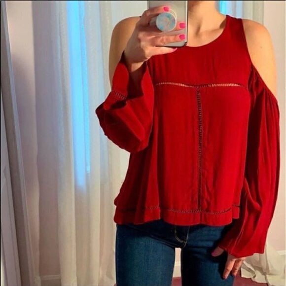 Lovers + Friends Top M Cloudbreak Cold Shoulder Maroon - Picture 4 of 10